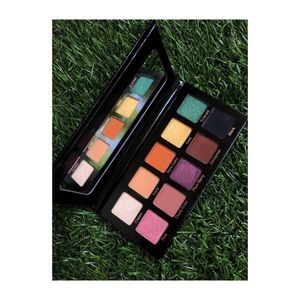 Violet Voss Essentials Eyeshadow Palette
